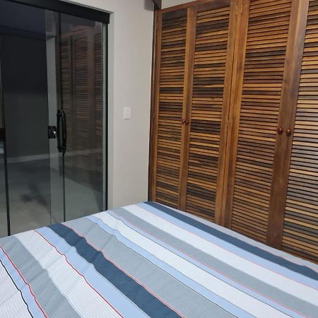 Casa nova, conforto total e perto da praia Peruíbe Esterno foto